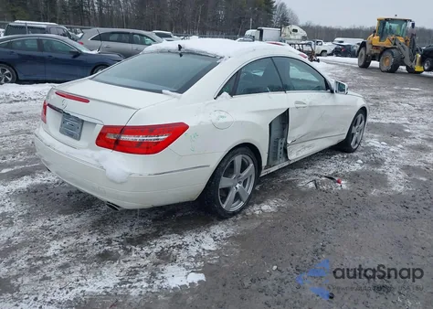 2013 Mercedes-Benz E 350 z USA, uszkodzony, nr VIN WDDKJ5KB0DF198623